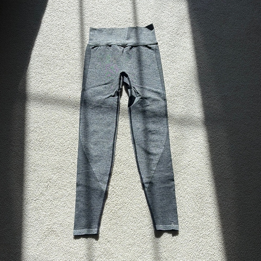 Woman’s Gray Leggings